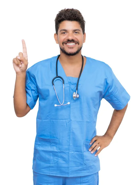 Wijzend Spaanse Mannelijke Verpleegster Met Baard Geïsoleerd Witte Achtergrond Voor — Stockfoto