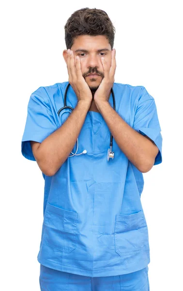 Estressado Sobrecarregado Hispânico Enfermeira Masculina Isolado Fundo Branco Para Recortar — Fotografia de Stock