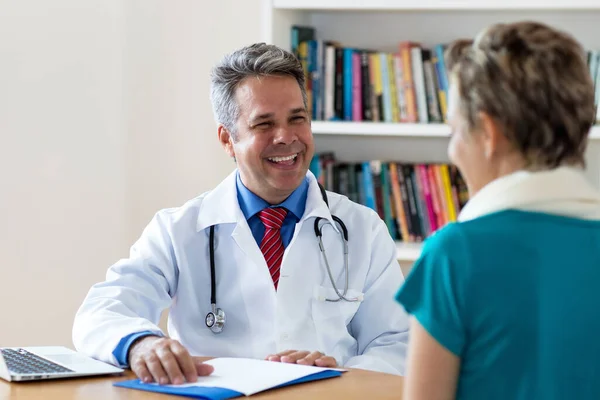 Mature Doctor Talking Recovery Patient Hospital — Stock Photo, Image