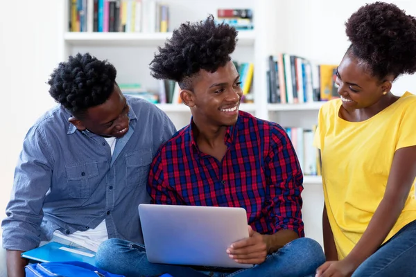 Group Young African American Computer Science Students University College — Stock Photo, Image