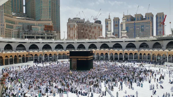 Santa Kaaba Centro Islã Localizado Masjid Haram Meca Multidão Pessoas — Fotografia de Stock