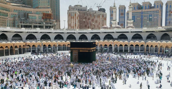 Святой Кааба Является Центром Ислама Расположенный Мечети Аль Харам Мекке — стоковое фото