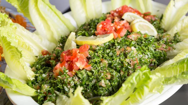 Background image of tabboleh, one of the lebanese appetizers. — Stock Photo, Image