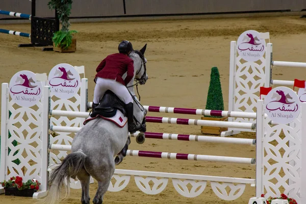 Doha, Qatar- 11 січня 2020: background image with Horse jump in Doha, Qatar. — стокове фото