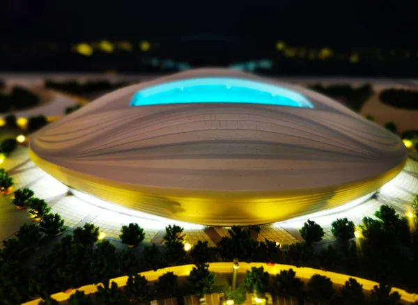 Doha, Qatar 02 de diciembre de 2019: modelo del estadio qatar 2022 World Cup al wakrah . —  Fotos de Stock