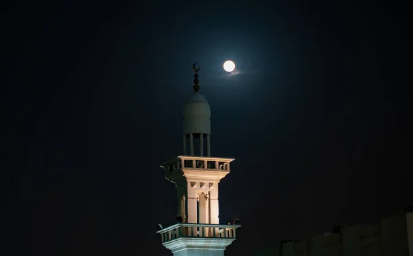 Imagen Fondo Del Minarete Mezquita Durante Noche Luna Llena —  Fotos de Stock