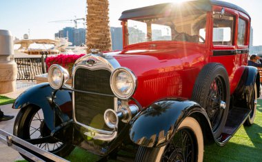 Doha, Katar - 30 Mart 2020: 1929 Ford model klasik bir araba