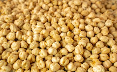 Masadaki hasattan sonra taze nohutların arkaplan resmi