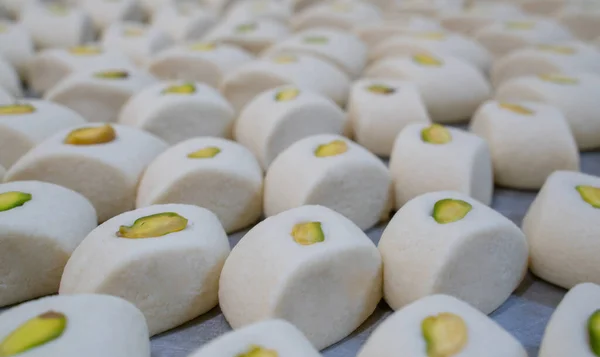 Γλυκά Γκοραγιέμπα Ίντ Τρώει Cookies Της Ισλαμικής Γιορτής Fitr Γλυκά — Φωτογραφία Αρχείου