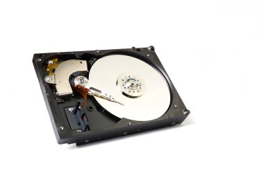Sabit disk sürücüsü Hdd, sabit disk, sabit disk veya sabit disk, bir veya daha katı bir şekilde dijital verileri depolamak ve almak için manyetik depolama kullanan bir elektro-mekanik veri depolama cihazıdır.