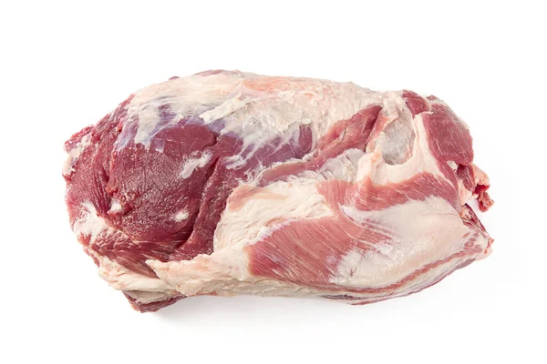 Свіже сире м'ясо свинячої шиї ізольоване на білому тлі. Свинячий живіт на білому тлі. Сира свиняча шия без кісток, крупним планом, ізольована . — стокове фото