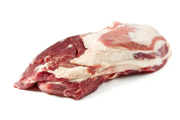 Carne fresca crua de porco no pescoço isolada sobre fundo branco. Barriga de porco em um fundo branco. Pescoço de porco cru desossado, close-up, isolado . — Fotografia de Stock