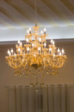 Rio de Janeiro 'da ışıkları olan güzel bir avize.