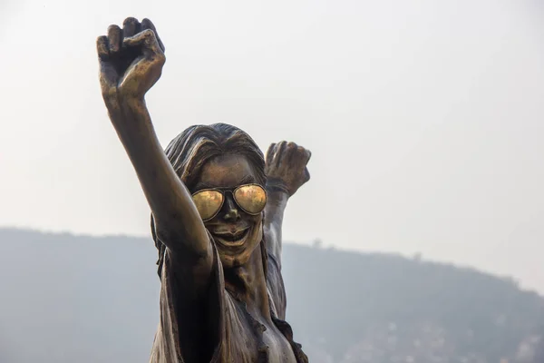 位于里约热内卢Santa Marta山的Michael Jackson雕像 — 图库照片
