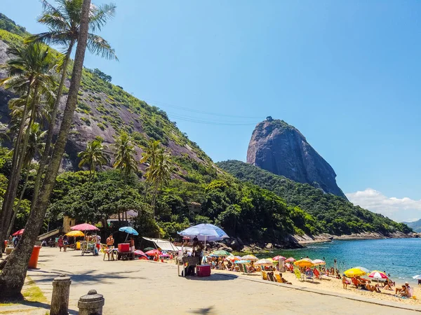 Rio de Janeiro, Brezilya 'da Red Beach - 15 Mart 2020: Rio de Janeiro' da sıradan bir yaz günü.