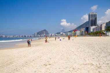 Rio de Janeiro, Brezilya 'da Copacabana' da kumsal dümeni - 15 Mart 2020: Copacabana 'da dümen kumsalı.