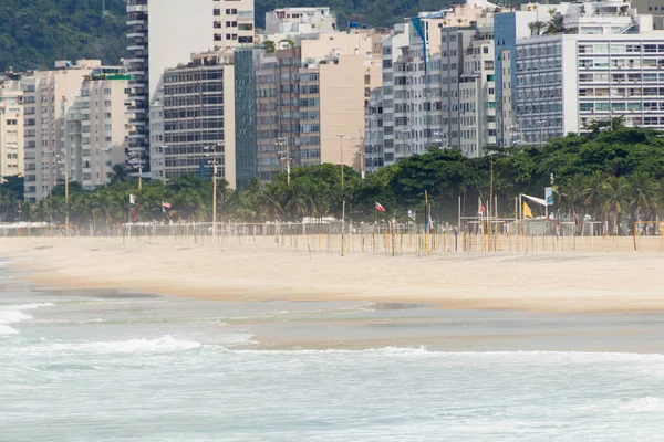 Rio Janeiro Brezilya Daki Koronavirüs Salgını Sırasında Copacabana Plajı Bomboştu — Stok fotoğraf