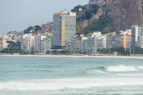 Rio Janeiro Brezilya Daki Koronavirüs Salgını Sırasında Copacabana Plajı Bomboştu — Stok fotoğraf