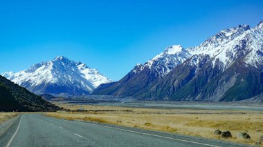 2019 'daki Pukaki Gölü Yeni Zelanda' da pişiyor.