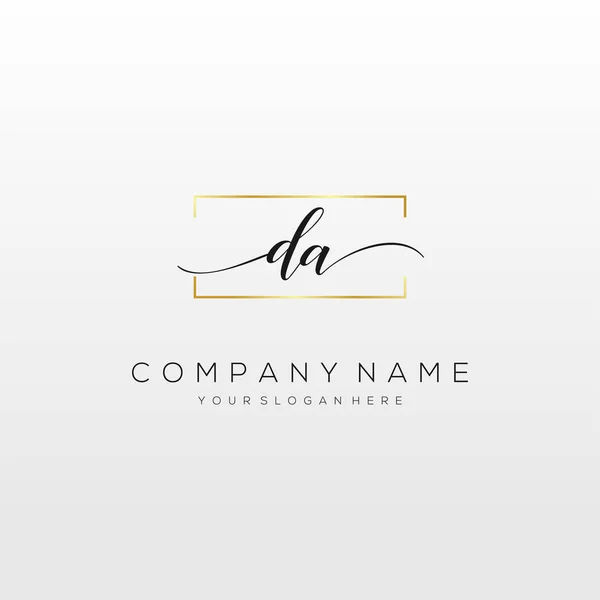 Inicial Handwriting Logo Vetor Logotipo Para Negócios Beleza Moda Outro —  Vetores de Stock