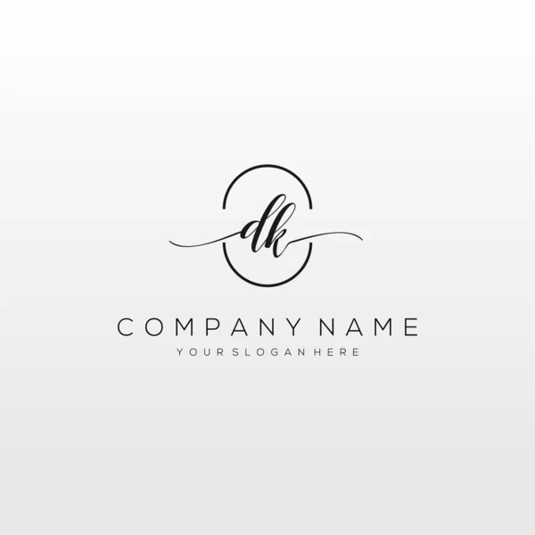 Vector Inicial Del Logotipo Escritura Mano Logotipo Para Negocio Belleza — Vector de stock