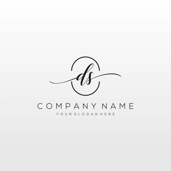 Inicial Handwriting Logo Vetor Logotipo Para Negócios Beleza Moda Outro — Vetor de Stock