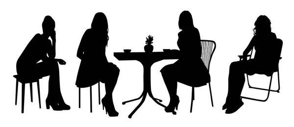 Silhuetas Mulheres Sentadas Cadeiras Isoladas Sobre Fundo Branco Ilustração Vetorial — Vetor de Stock