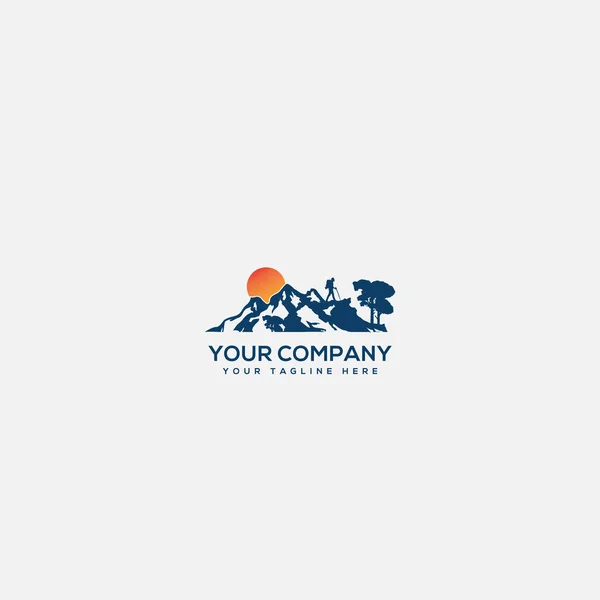 Panorama, logotipo de camping, senderismo y logotipo de montaña, logotipo al aire libre — Archivo Imágenes Vectoriales