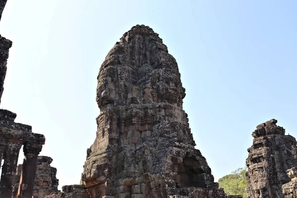 Blick Auf Tempel Und Antike Gebäude Kambodscha Umgeben Von Regenwald — Stockfoto