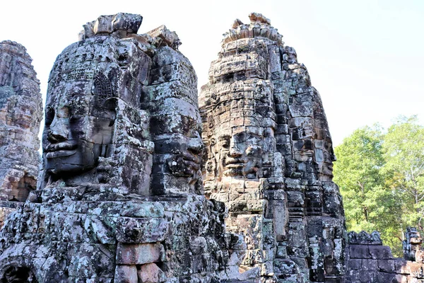 Uitzicht Tempels Oude Gebouwen Cambodja Omgeven Door Regenwoud — Stockfoto