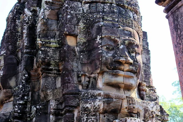 Pandangan Kuil Dan Bangunan Kuno Kamboja Dikelilingi Oleh Hutan Hujan — Stok Foto