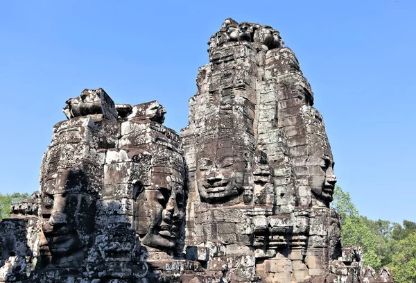 Uitzicht Tempels Oude Gebouwen Cambodja Omgeven Door Regenwoud — Stockfoto