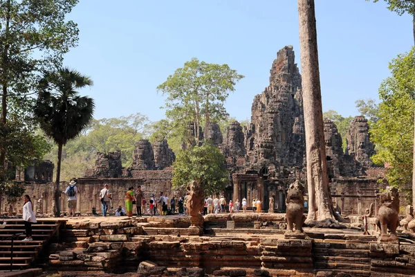 Вигляд Храми Стародавні Будівлі Камбоджі Оточенні Тропічних Лісів — стокове фото