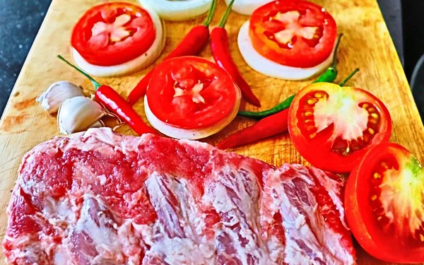 Cooking Kitchen Ingredients Meat Ribs Onions Garlic Hot Chili Peppers — Stock Photo, Image