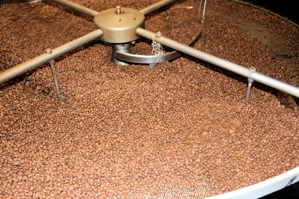 Kolombiya Kahvesi Kahve Çekirdeği Kızartma Makinesi Kahve Üretimi — Stok fotoğraf