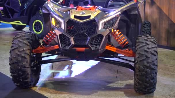 28 Março 2017. Bangkok, Tailândia. MAVERICK X3 by Can-Am off-road cars on display at the 38th Bangkok International Auto Show at the Impact Centre . — Vídeo de Stock