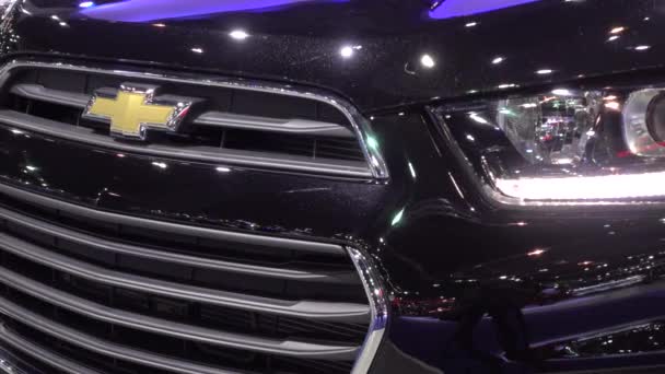 28. marts 2017. Bangkok, Thailand. Chevrolet biler udstillet på 38th Bangkok International Auto Show på Impact Centre . – Stock-video