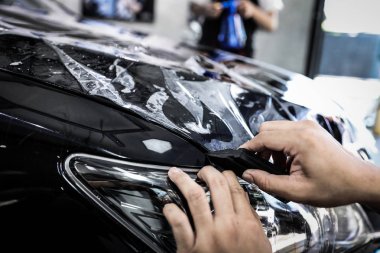 Ön tampondaki boya korumalı film kurulumunu kapat.