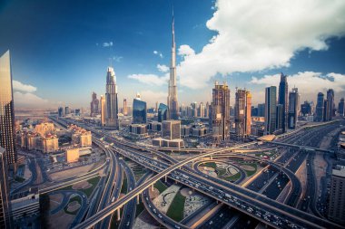 Dubai siluetinin Karayolları ve trafik