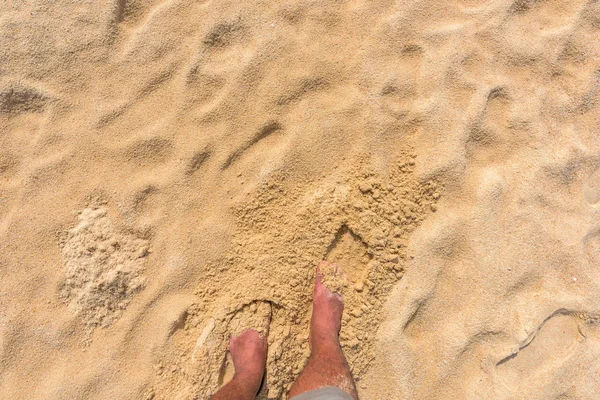 Pé no fundo de areia — Fotografia de Stock