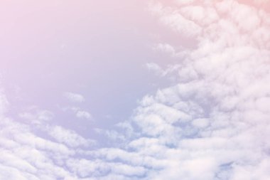 Pastel renkli gradyan ile gökyüzü