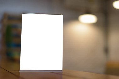 Ahşap masa masa çadır