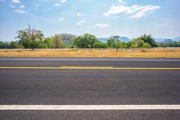 Asphalt Road Countryside Views — Stock Photo, Image