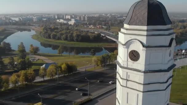 Aerial shooting of the town hall in the Square of Glory, Mogilev Belarus. — Stock Video