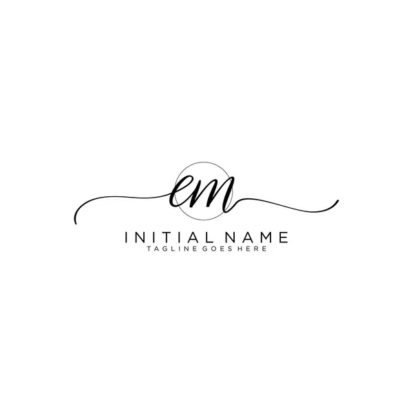 Em Beauty vektör ilk logosu, ilk imzanın el yazısı logosu.