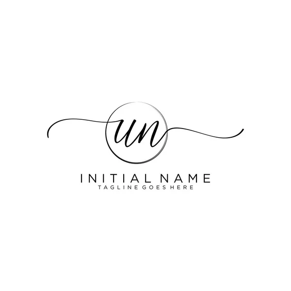 Beauty Logo Vectoriel Initial Logo Manuscrit Signature Initiale — Image vectorielle