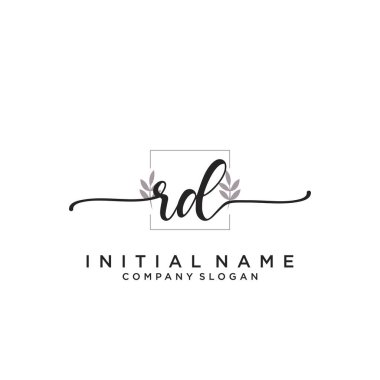 İlk el yazısı logosu tasarımı. Moda, fotoğrafçılık, düğün, güzellik, iş dünyası logosu.