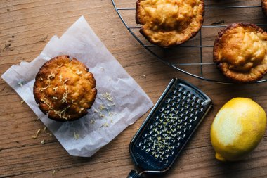ev yapımı limonlu muffin