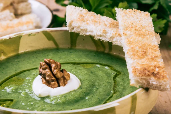 Brokoli kremalı çorba. — Stok fotoğraf