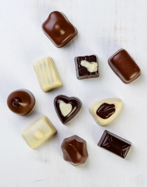 Verscheidenheid chocolade pralines — Stockfoto